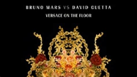 traduzione e testo di versace on the flor|Versace on the Floor .